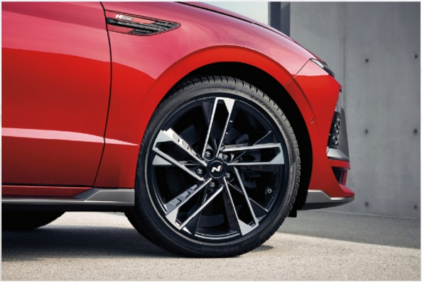 2026 쏘나타 디 엣지 N 라인 19인치 휠 및 타이어