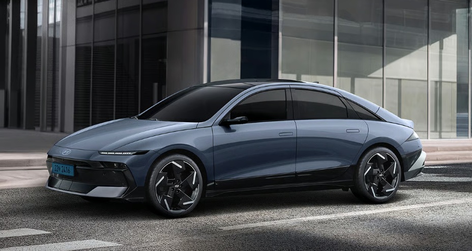 더 뉴 아이오닉 6 트랜스미션 블루 펄 외장 컬러