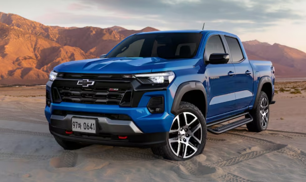 올 뉴 콜로라도 토파즈 블루 외장 컬러