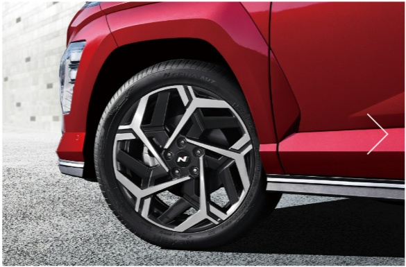 2027 코나 가솔린 1.6 터보 N Line 전용 19인치 알로이 휠 디자인 및 타이어 규격