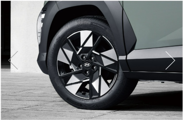 2027 코나 18인치 알로이 휠 디자인 및 타이어 규격