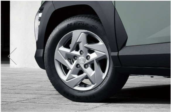 2027 코나 하이브리드 17인치 알로이 휠 디자인 및 타이어 규격